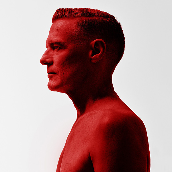 Bryan Adams「Shine A Light」